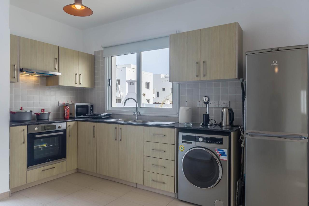 Nissini Villas 2 ไอยานาปา ภายนอก รูปภาพ