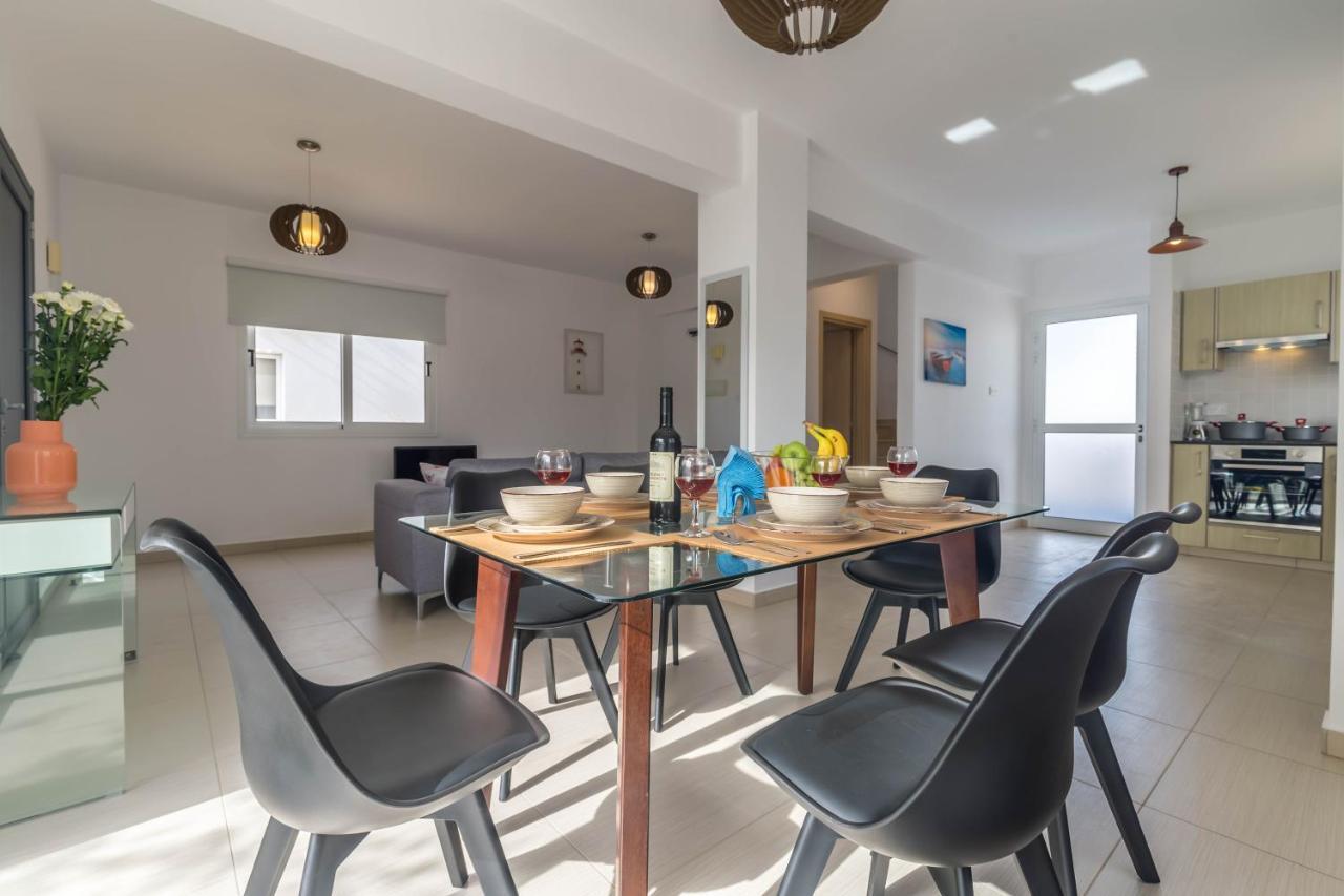 Nissini Villas 2 ไอยานาปา ภายนอก รูปภาพ